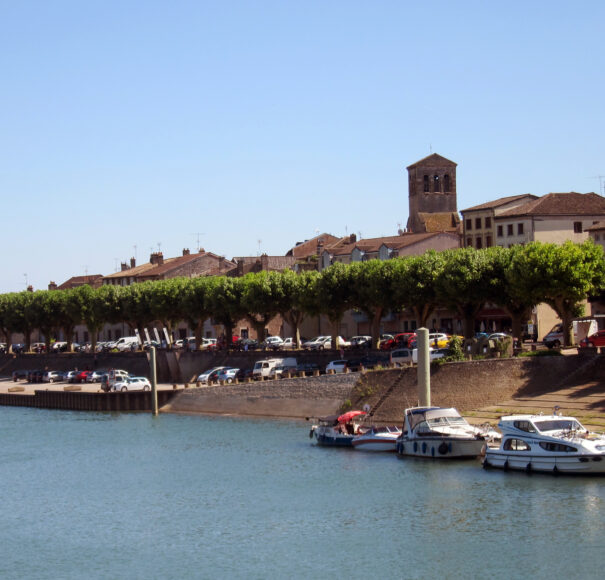 Tournus Riverfront, Saone River